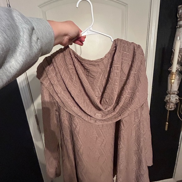 Sew Modest Taupe Drape Outfit.  Size 3X - Picture 4 of 5